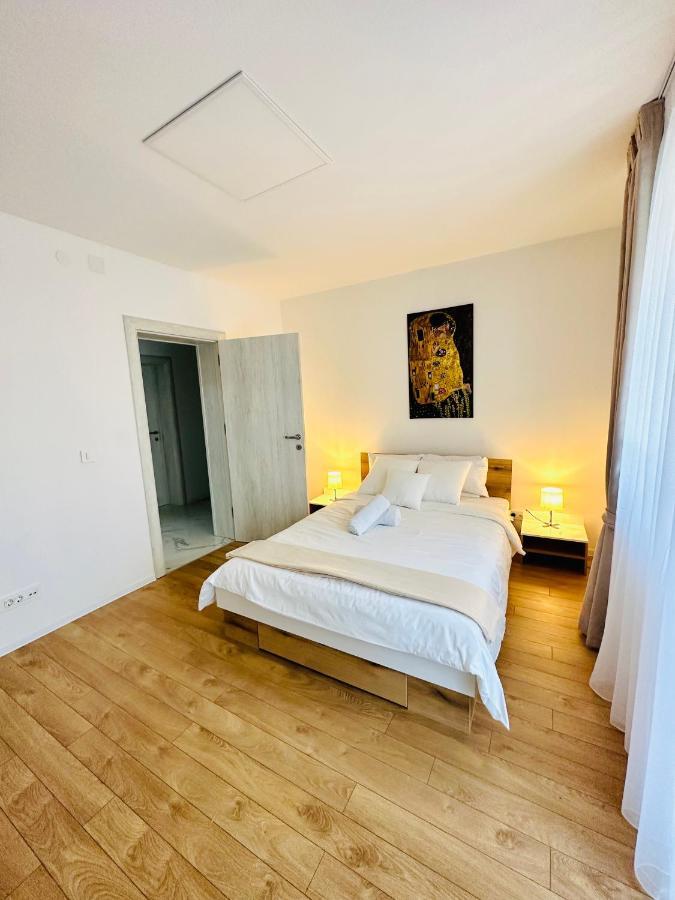 Daylight Apartment Skopje Exterior photo